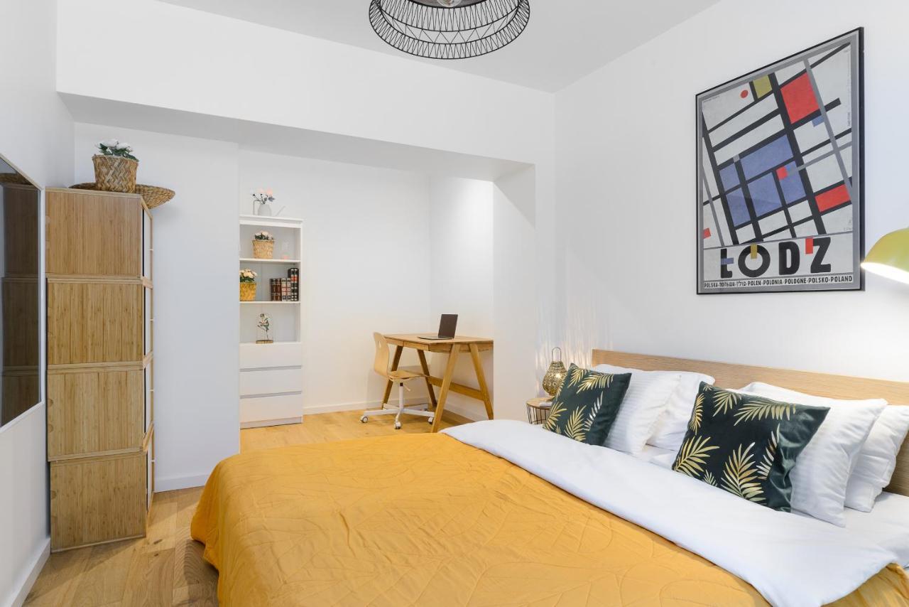 Lumina Apartment With Balcony Overlooking The Park ウッチ エクステリア 写真