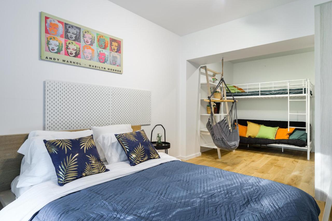 Lumina Apartment With Balcony Overlooking The Park ウッチ エクステリア 写真
